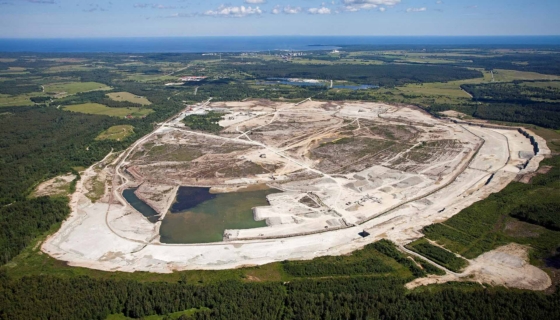 Eesti: Aru-Lõuna lubjakivikarjäär. Foto: Kunda Nordic Tsement / Wikimedia