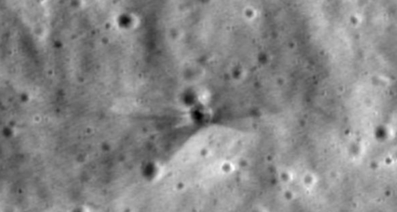 Kuu kraater. Foto: NASA