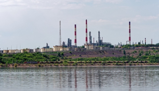 Saratovi naftatöötlemistehas. Foto. Wikimedia