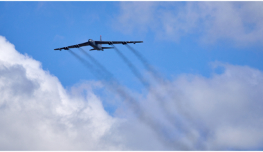 B-52 pommituslennuk. Foto: Geoff McKay / WIkimedia
